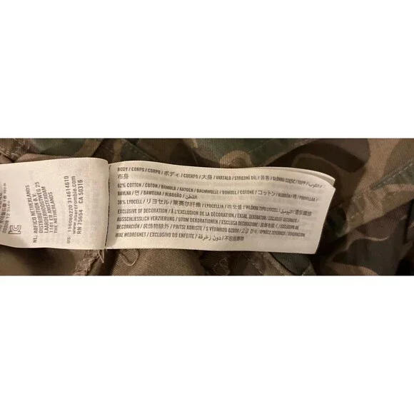 Abercrombie & Fitch Unisex
 Cargo Pants Camo Size Medium - Picture 4 of 4